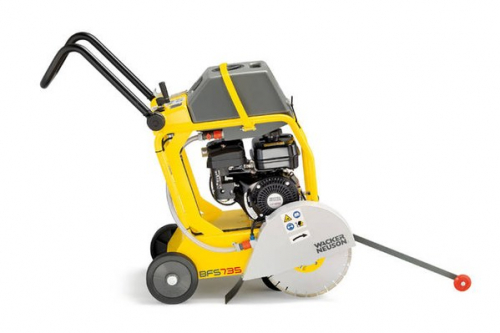 Нарезчик швов бензиновый Wacker Neuson BFS 735 A по доступной цене в Мурманске. Не теряйте времени и заказывайте у нас прямо сейчас! Надежное качество и выгодные условия ждут вас.