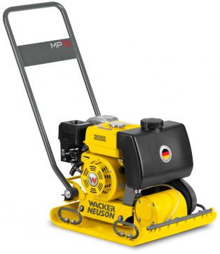 Виброплита Wacker Neuson MP-15 в прокат в Мурманске. У нас лучшая цена за сутки! Возможность взять в аренду с выгодной скидкой до 40% при экспресс доставке 24/7. И помните, ночью стоимость еще дешевле на 30%! #арендапрокат #виброплита #выгодно