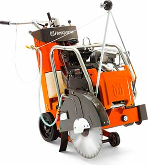 Резчик швов HUSQVARNA FS-524 в прокат в Мурманске. У нас лучшая цена за сутки! Возможность взять в аренду с выгодной скидкой до 40% при экспресс доставке 24/7. И помните, ночью стоимость еще дешевле на 30%! #арендапрокат #виброплита #выгодно